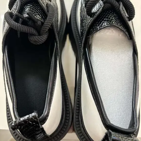 Women’s NEW Two-Tone Snake Skin Print Platform Loafers Chunky Lug Sole Size 8 - Picture 3 of 7